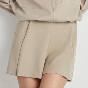 ✨SOLD 2 Ellen Tracy Sailor Shorts (M)